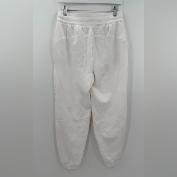 Lululemon Scuba High-Rise Relaxed Jogger White 6 - Picture 5 of 6